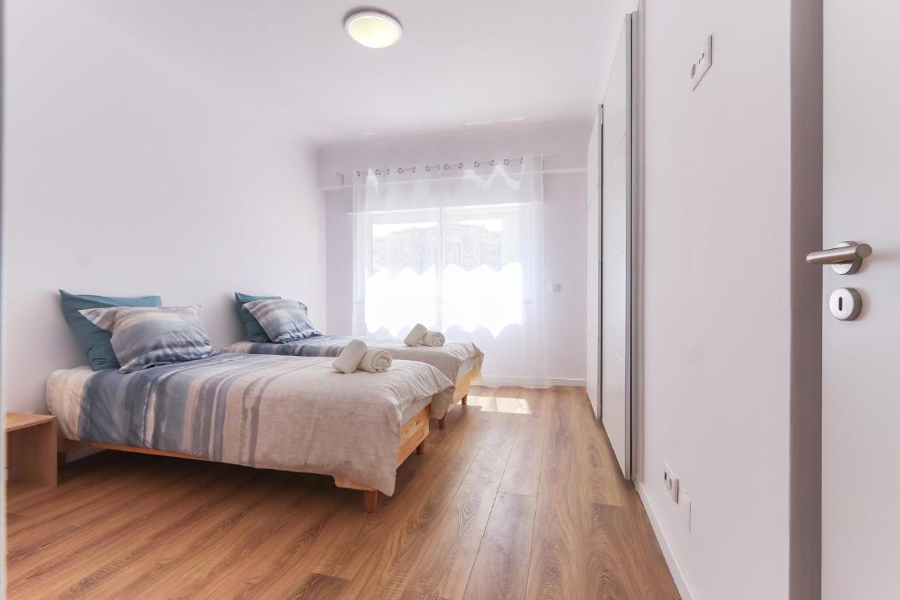 Vita Portucale ! Costa Da Caparica Sunny Design Apartment Eksteriør billede